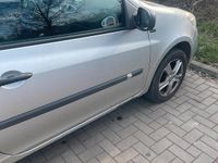 Gebraucht Renault Clio III 75 PS (55 kW) 2012 Grau Kleinwagen