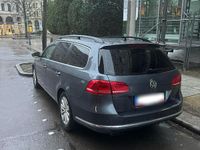 Gebraucht VW Passat 140 PS (102 kW) 2012 Grau Kombi