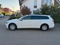 Gebraucht VW Passat 125 PS (91 kW) 2016 Weiß Kombi