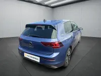 Gebraucht VW Golf VIII 150 PS (110 kW) 2025 Blau Kleinwagen