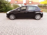 Gebraucht Peugeot 208 Active 82 PS (60 kW) 2017 Schwarz Kleinwagen
