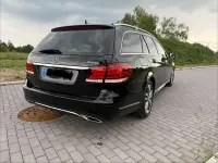 Używany Mercedes E220 Avantgarde 170 KM (125 kW) 2017 Czarny Kombi