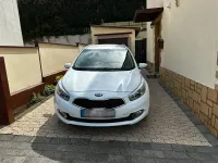 Używany Kia Ceed 99 KM (72 kW) 2014 Biały Hatchback