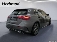 Gebraucht Mercedes A200 AMG 163 PS (119 kW) 2025 Metalliclack mountaingrau Limousine