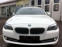 Gebraucht BMW 525 Sport Line 218 PS (160 kW) 2012 Alpinweiss 3 Kombi