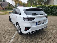 Neu Kia Ceed GT-Line 140 PS (102 kW) 2025 Weiß Kleinwagen