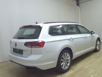 Gebraucht VW Passat Business 150 PS (110 kW) 2022 Weiss Kombi