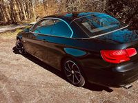 Gebraucht BMW 318 Cabriolet 143 PS (105 kW) 2011 Schwarz Cabrio