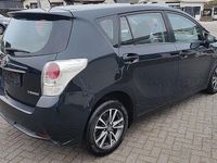Gebraucht Toyota Verso Executive 124 PS (91 kW) 2013 Blau Van / Kleinbus