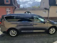 Usado Chrysler Pacifica Touring 287 CV (211 kW) 2019 Gris Familiar