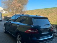 Gebraucht Mercedes ML250 204 PS (150 kW) 2011 Grau SUV