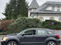 Gebraucht Dodge Caliber 150 PS (110 kW) 2010 Schwarz Kleinwagen