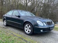 Gebraucht Mercedes E240 Elegance 177 PS (130 kW) 2002 Smaragdschwarz  metalliclack Limousine