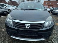 Gebraucht Dacia Sandero Stepway 84 PS (61 kW) 2011 Grau SUV