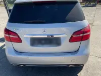Gebraucht Mercedes B180 122 PS (89 kW) 2017 Grau Kleinwagen