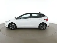 Gebraucht Hyundai i20 Trend 101 PS (74 kW) 2021 Weiß Kleinwagen