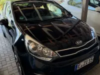 Gebraucht Kia Rio Spirit 90 PS (66 kW) 2014 Schwarz Limousine