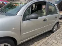 Gebraucht Citroën C3 Comfort 60 PS (44 kW) 2008 Silber Limousine