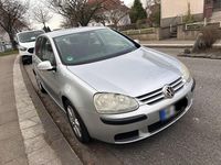 Gebraucht VW Golf V 102 PS (75 kW) 2004 Silber Kleinwagen
