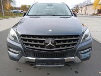Gebraucht Mercedes ML350 258 PS (189 kW) 2012 Grau SUV