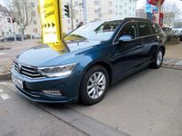 Gebraucht VW Passat 150 PS (110 kW) 2020 Blau Kombi