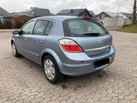 Gebraucht Opel Astra 101 PS (74 kW) 2007 Blau Kleinwagen