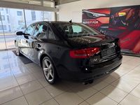 Gebraucht Audi A4 Attraction 170 PS (125 kW) 2015 Schwarz Limousine