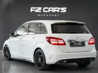 Gebraucht Mercedes B250 AMG line 211 PS (155 kW) 2018 Weiß Van / Kleinbus