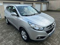 gebraucht Hyundai ix35 2WD Comfort/ 2WD/Klima/Alufelgen/Tüv Neu/Da