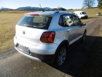 Gebraucht VW Polo Cross 90 PS (66 kW) 2017 Reflexsilber metallic Kleinwagen