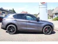 Neu Alfa Romeo Stelvio Veloce 209 PS (153 kW) 2026 Grau SUV