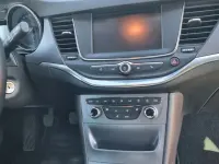 Second-hand Opel Astra 105 CP (77 kW) 2017 Roșu Berlinǎ