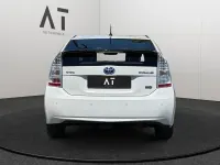 Gebraucht Toyota Prius Executive 99 PS (72 kW) 2010 Weiß Kleinwagen
