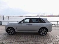 Neu Rolls Royce Cullinan 544 PS (400 kW) 2026 Crystal over selby grey SUV