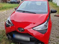 Gebraucht Toyota Aygo 65 PS (47 kW) 2020 Rot Kleinwagen