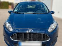 Gebraucht Ford Fiesta 101 PS (74 kW) 2016 Blau Kleinwagen