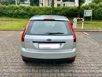 Gebraucht Ford Fiesta 60 PS (44 kW) 2004 Silber Kleinwagen
