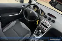 Gebraucht Peugeot 308 Active 120 PS (88 kW) 2012 Schwarz Limousine