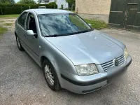 Gebraucht VW Bora 103 PS (75 kW) 2003 Grau Limousine