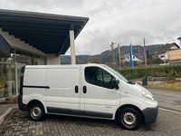 Gebraucht Renault Trafic 114 PS (83 kW) 2010 Weiß Van / Kleinbus