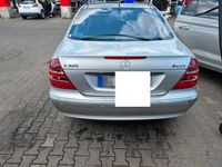 Gebraucht Mercedes E320 Avantgarde 224 PS (164 kW) 2003 Silber Limousine