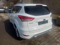 Gebraucht Ford Kuga Individual 150 PS (110 kW) 2015 Weiß SUV