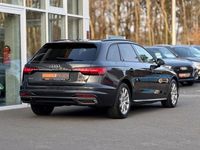 Gebraucht Audi A4 Advanced 163 PS (119 kW) 2020 Grau Kombi