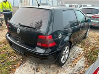 Gebraucht VW Golf 115 PS (84 kW) 2001 Schwarz Coupé