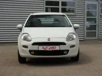 Gebraucht Fiat Punto Young 69 PS (50 kW) 2016 Colore esterno (metallic) Kleinwagen