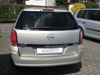 Gebraucht Opel Astra Edition 120 PS (88 kW) 2007 Andere farbe metallic Kombi