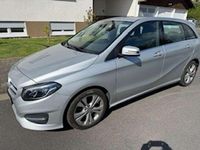 Gebraucht Mercedes B200 Style 156 PS (114 kW) 2016 Silber Van / Kleinbus