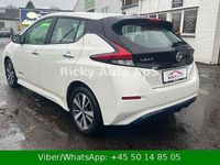 Gebraucht Nissan Leaf Acenta 110 kW (150 PS) 2019 Weiß Kleinwagen