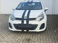 Gebraucht Kia Rio 86 PS (63 kW) 2016 Weiß Kleinwagen