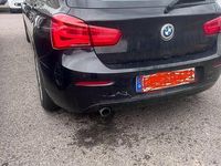 Gebraucht BMW 116 109 PS (80 kW) 2017 Schwarz Kleinwagen